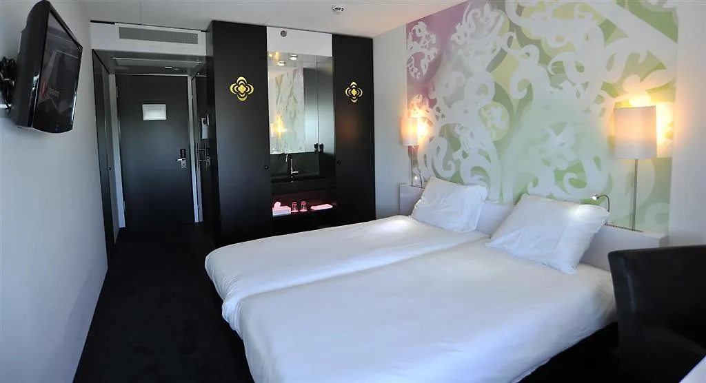 Tulip Inn Eindhoven Airport 3*,
