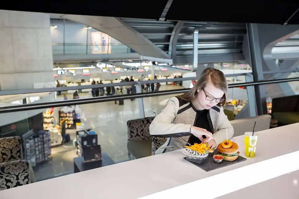 Tulip Inn Eindhoven Airport 3*,  Niederlande